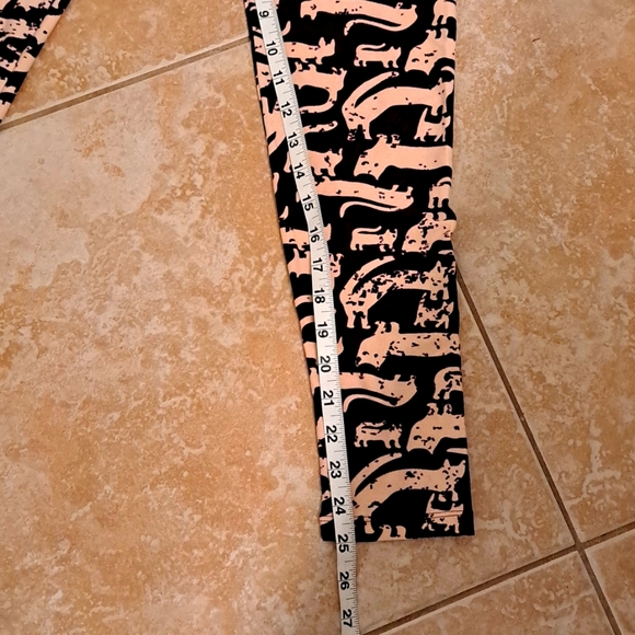 RARE LuLaRoe CAT Pattern Leggings - Picture 3 of 9